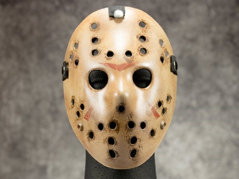 Read more about the article Friday the 13th Jason Mask