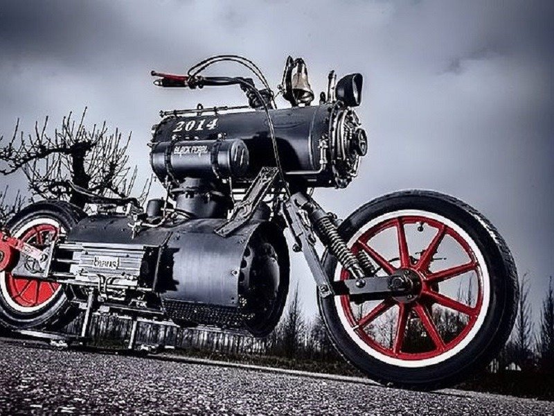Read more about the article Steam Powered Motorcycle