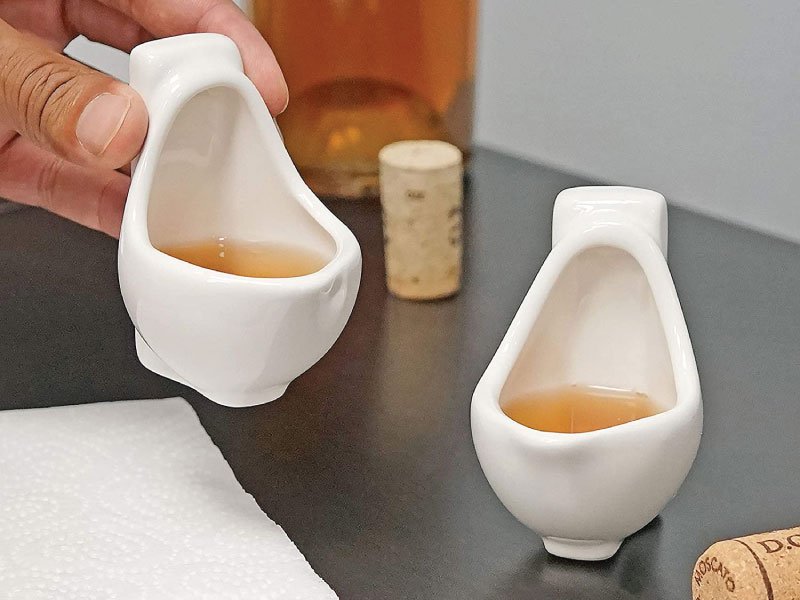 Read more about the article Urinal Shot Glasses